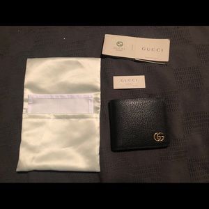 Gucci GG Marmont leather bi-fold wallet